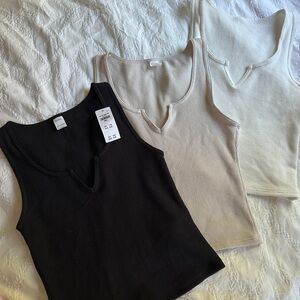 Hollister tank tops v notch 3 pack Small